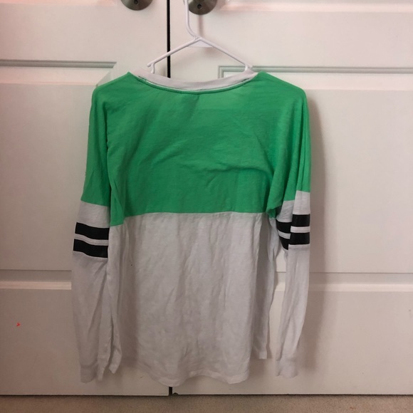 Green and white PINK top! - Picture 2 of 3